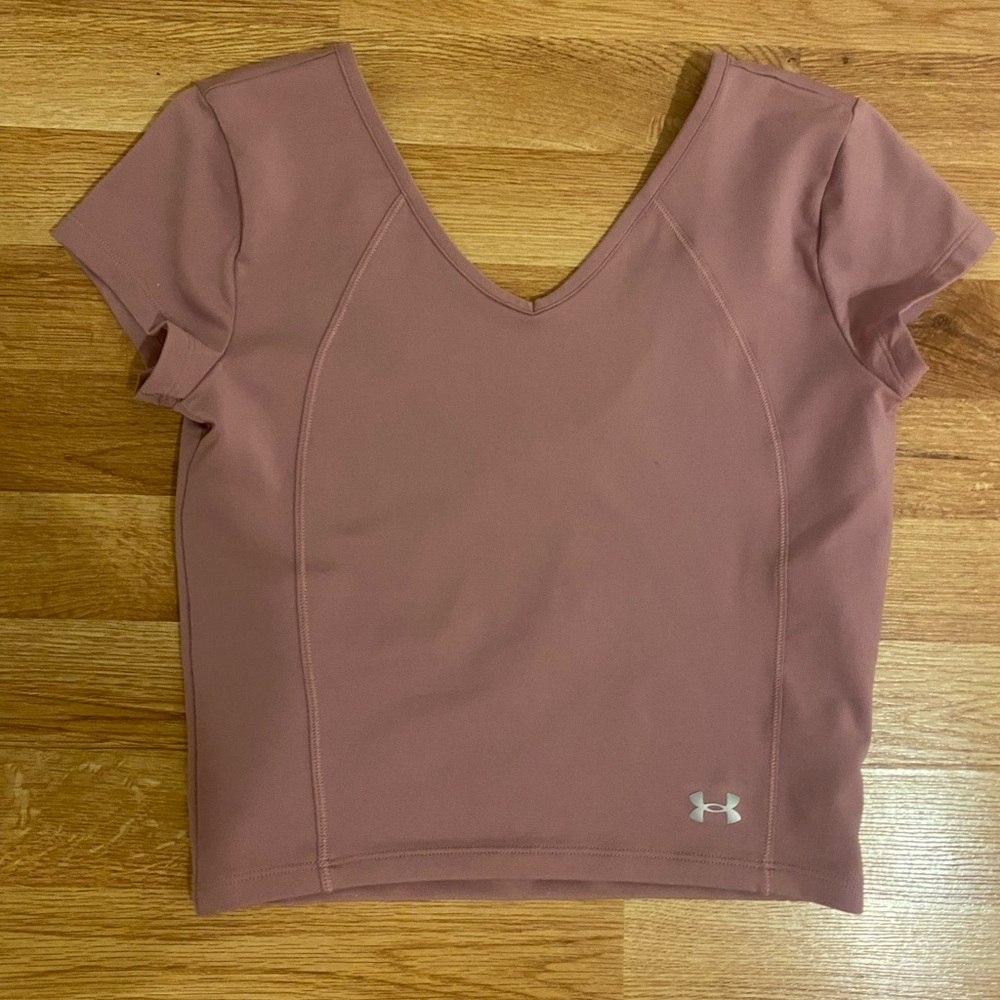 NWOT Under Armour pink workout short sleeve top